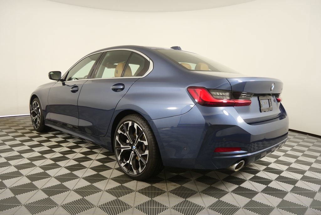 Certified 2025 BMW 330i Sedan RWD image 5