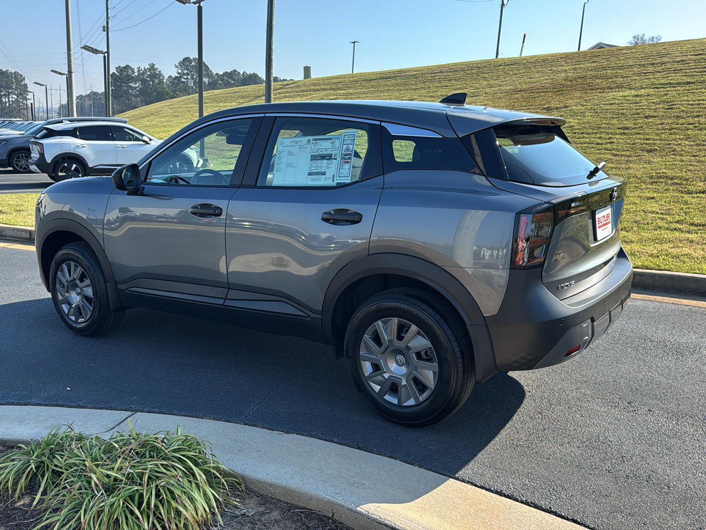 New 2026 Nissan Kicks S image 3