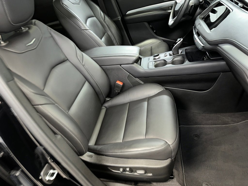 Certified 2022 Cadillac XT4 Premium Luxury w/ Enhanced Visibility Package image 36
