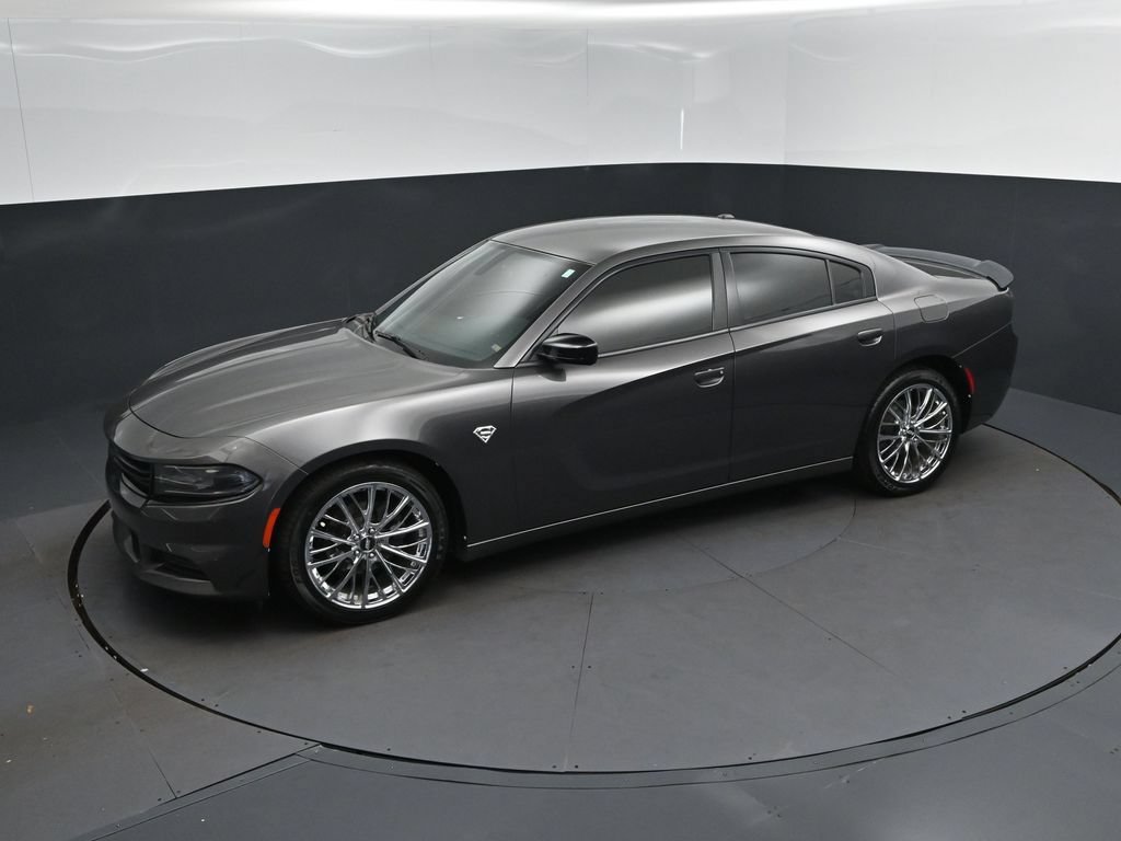 Used 2020 Dodge Charger SXT w/ Blacktop Package RWD image 31
