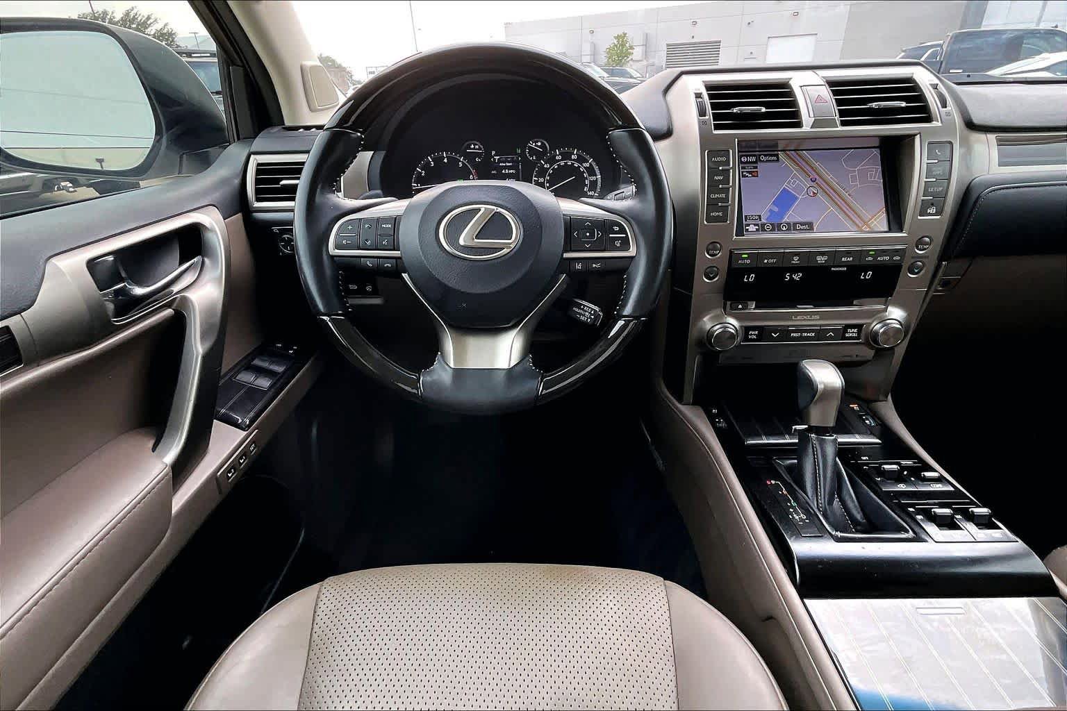 Used 2021 Lexus GX 460 Luxury w/ Accessory Package AWD/4WD image 6