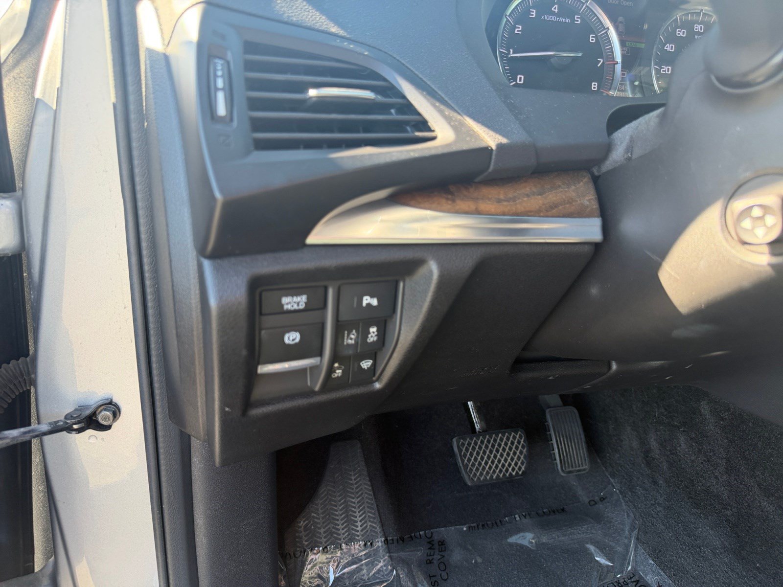 Used 2019 Acura MDX w/ Advance & Entertainment Pkg AWD/4WD image 11