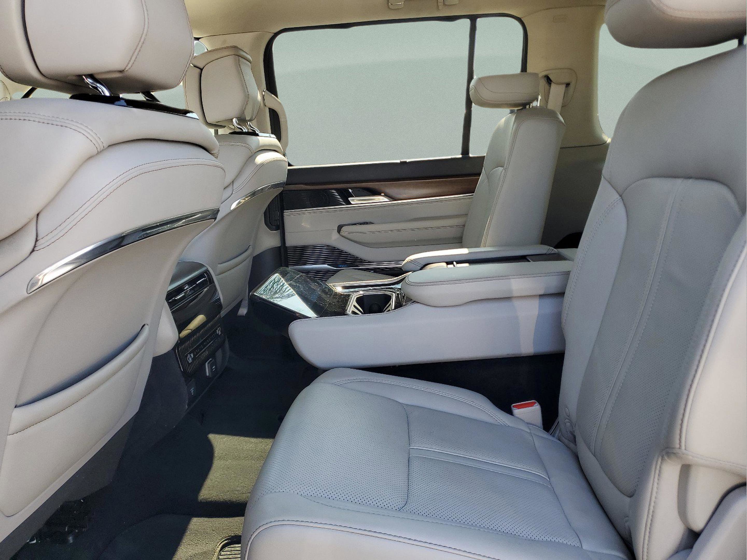 Used 2023 Jeep Grand Wagoneer L 4X4 image 6