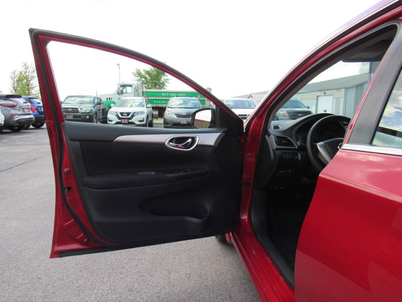 Used 2013 Nissan Sentra S FWD image 12