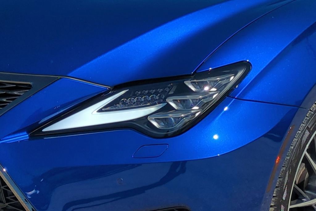 Used 2022 Lexus RC F w/ Premium Package RWD image 21