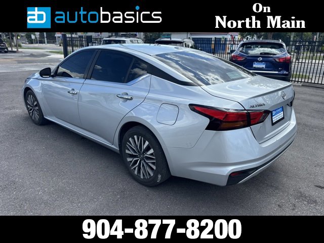 Used 2023 Nissan Altima 2.5 SV image 3