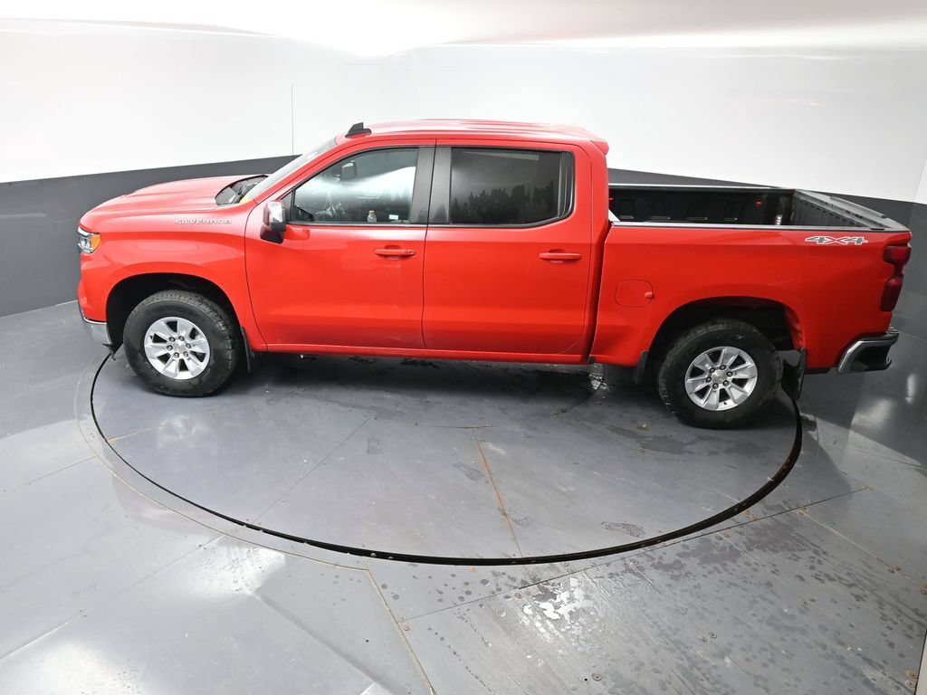 Used 2025 Chevrolet Silverado 1500 LT w/ Work Truck Package AWD/4WD image 20