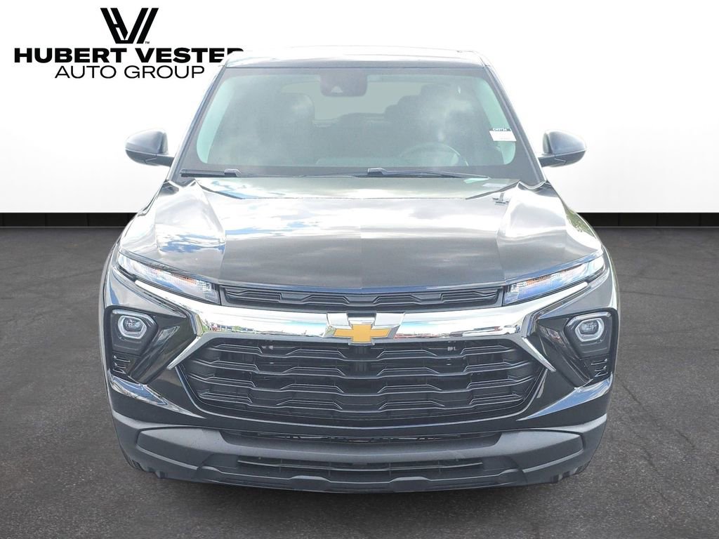 New 2026 Chevrolet TrailBlazer LS w/ LS Convenience Package FWD image 3
