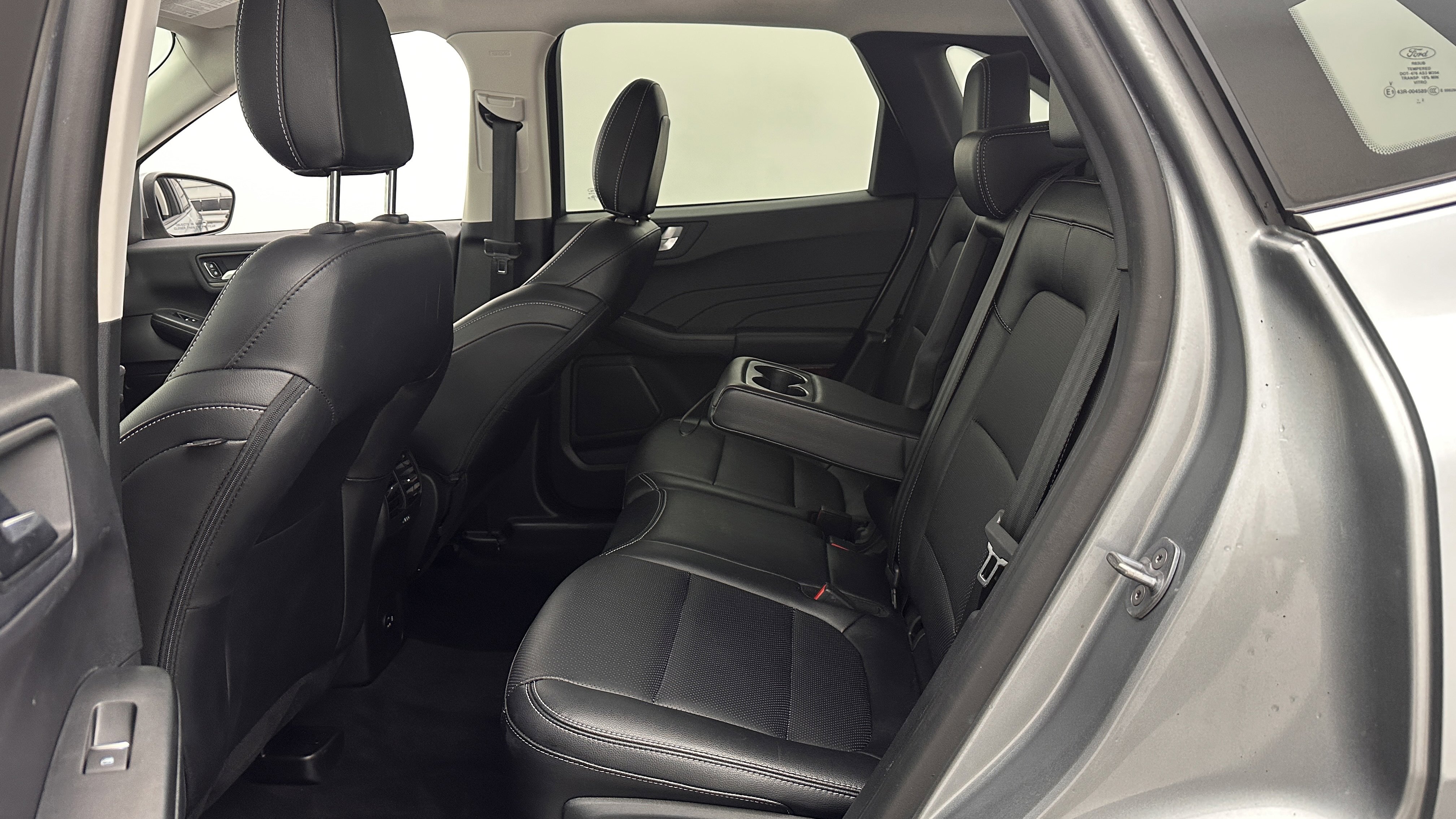 Used 2022 Ford Escape Titanium AWD/4WD image 27