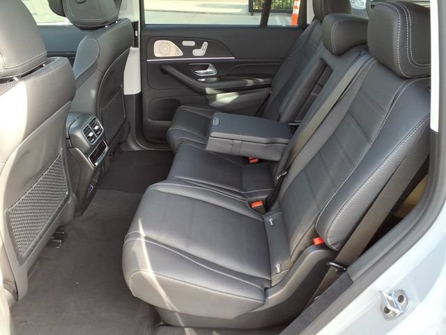 New 2026 Mercedes-Benz GLS 450 4MATIC image 17