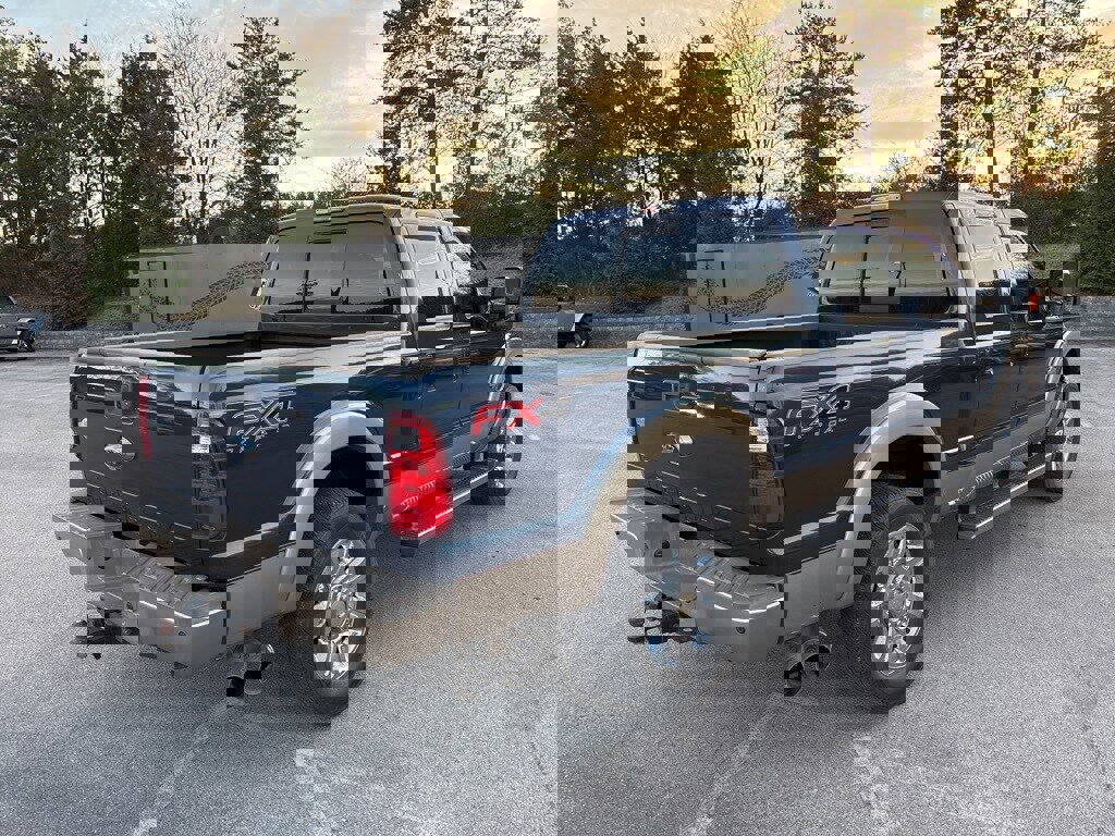 Used 2014 Ford F250 King Ranch w/ King Ranch w/Chrome Package image 3