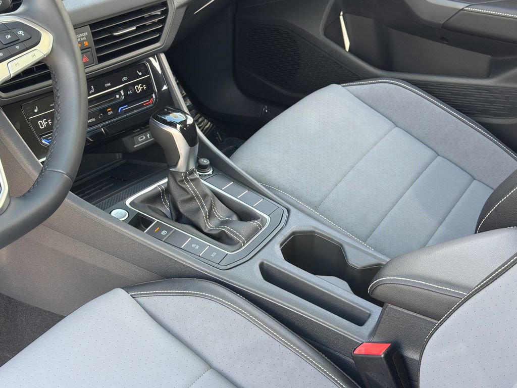 New 2026 Volkswagen Jetta SE FWD image 23