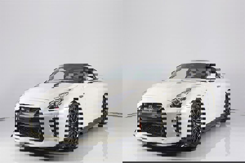 Used 2021 Nissan GT-R Premium image 4