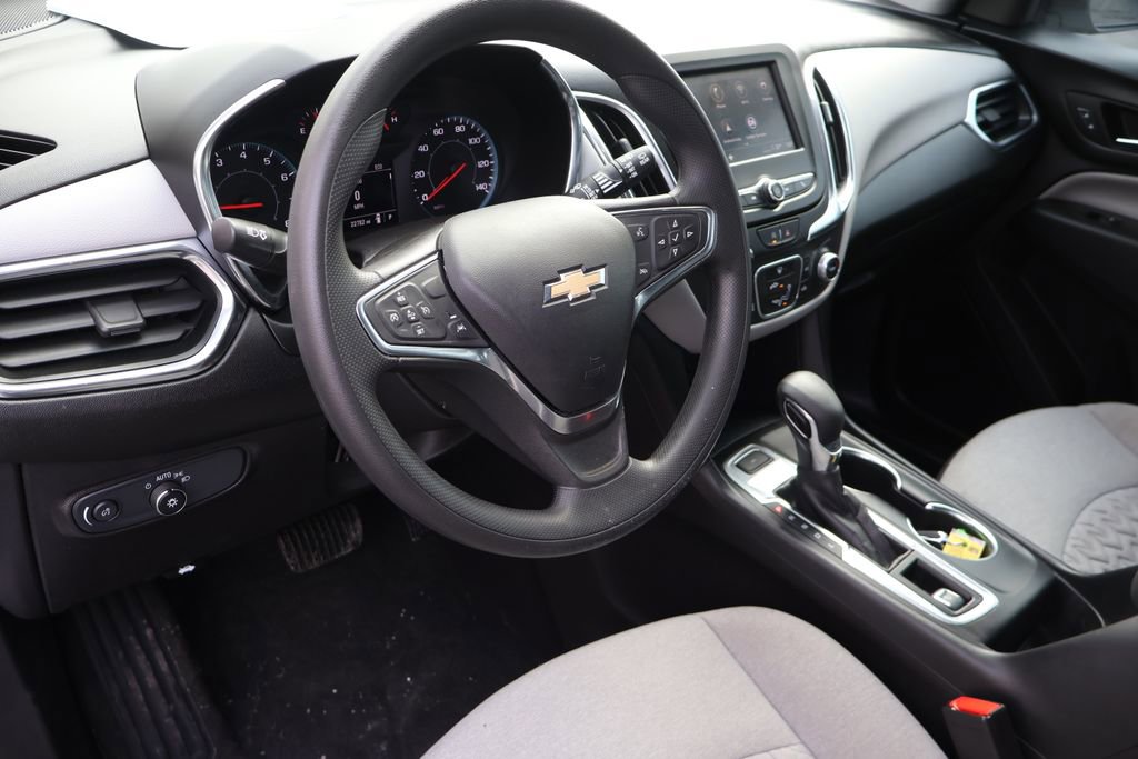 Certified 2024 Chevrolet Equinox LS w/ Driver Confidence II Package image 30