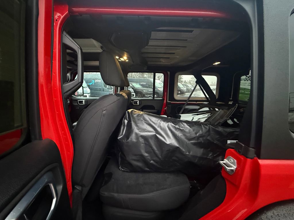 Used 2022 Jeep Wrangler Unlimited Sport image 17