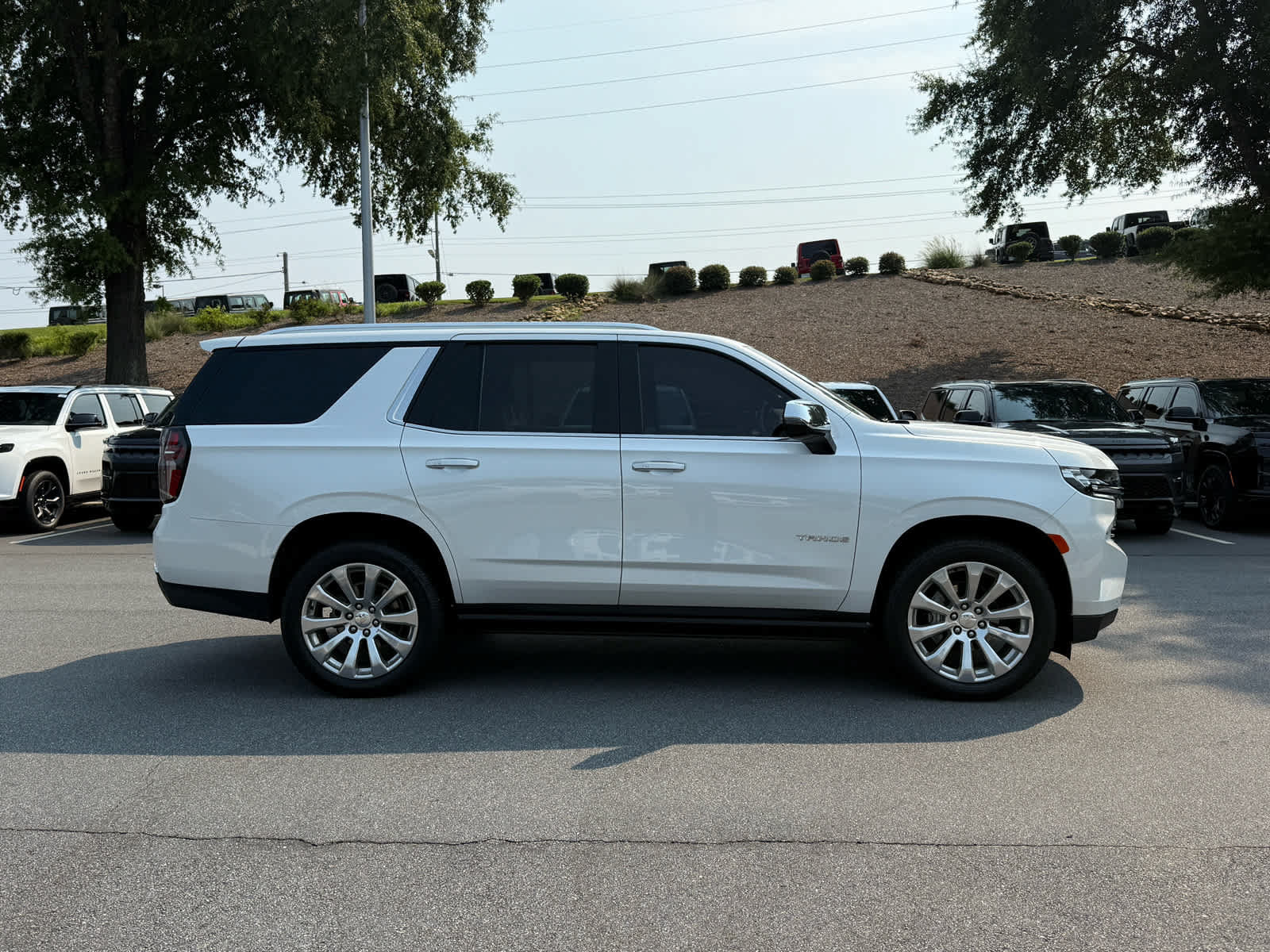 Used 2022 Chevrolet Tahoe Premier AWD/4WD image 6