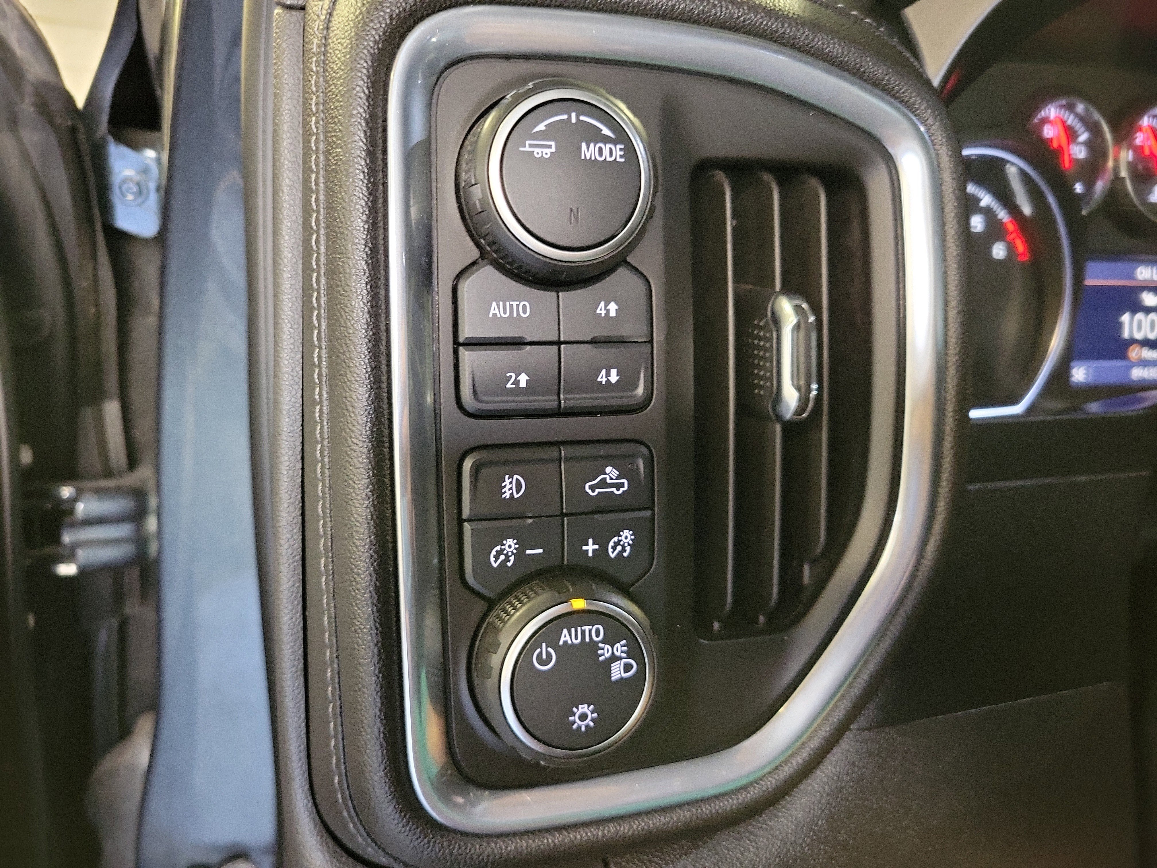 Used 2021 Chevrolet Silverado 1500 LT Trail Boss w/ Bed Protection Package image 26