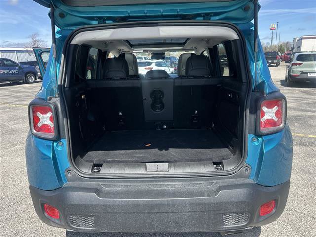 Used 2021 Jeep Renegade Limited w/ Sun & Sound Group AWD/4WD image 43