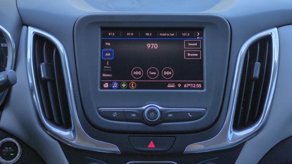 Used 2020 Chevrolet Equinox LS w/ LS Convenience Package FWD image 14
