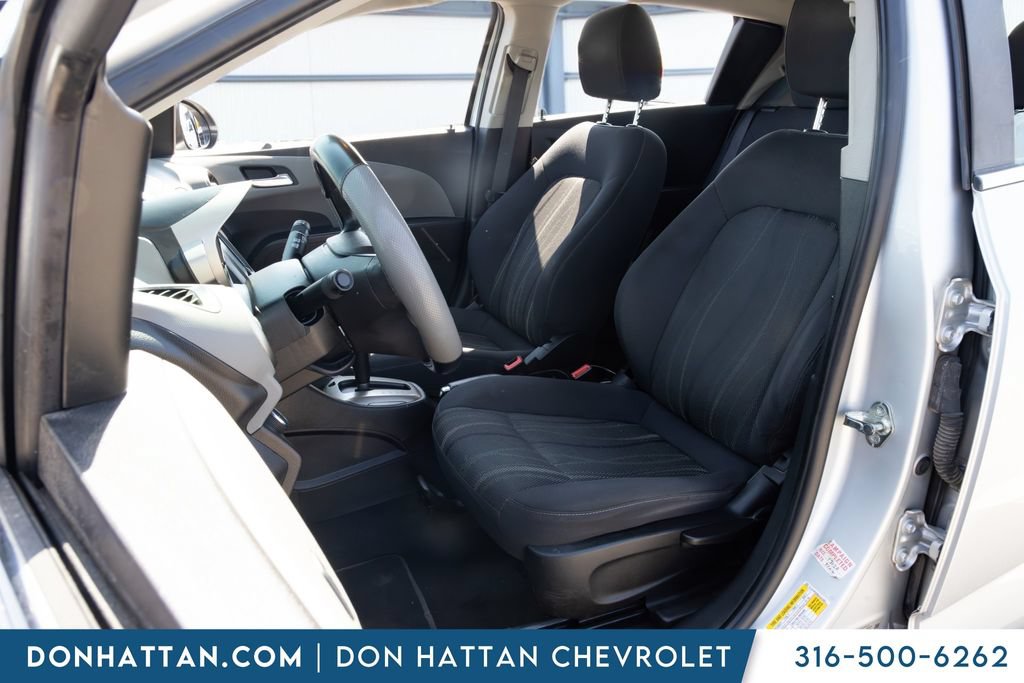 Used 2016 Chevrolet Sonic LT FWD image 13