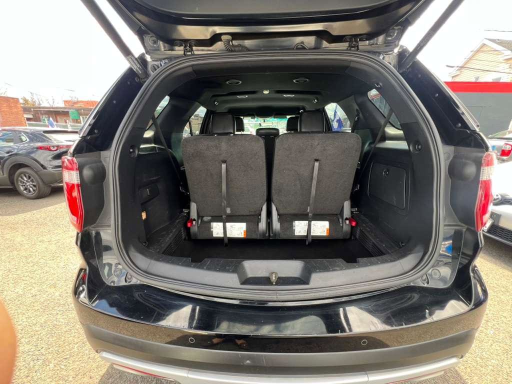Used 2016 Ford Explorer XLT w/ Equipment Group 202A image 24