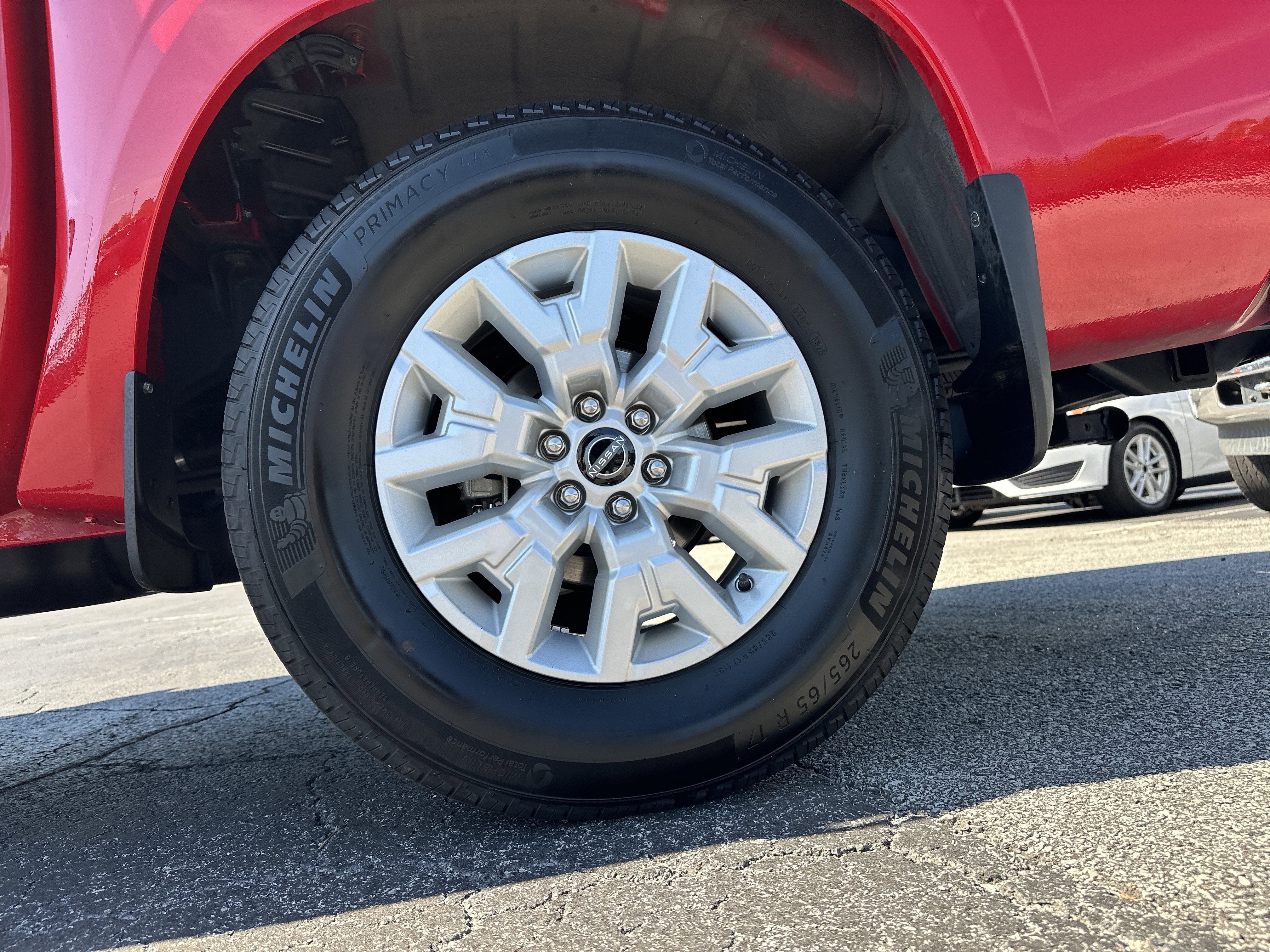 Used 2024 Nissan Frontier SV w/ SV Convenience Package image 20