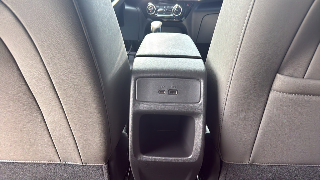 Used 2025 Chevrolet Trax ACTIV w/ Driver Confidence Package FWD image 37