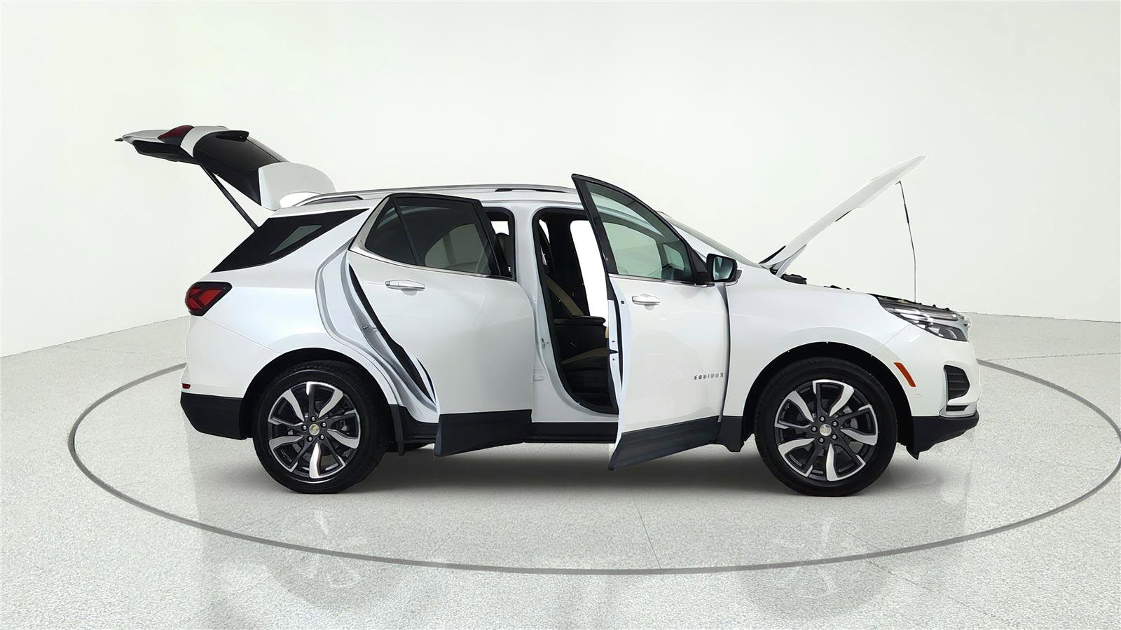 Used 2024 Chevrolet Equinox Premier AWD/4WD image 8