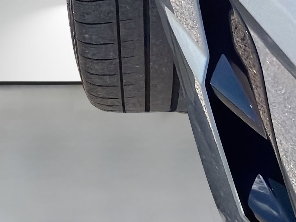 Used 2023 BMW Z4 M40i w/ Premium Package image 39