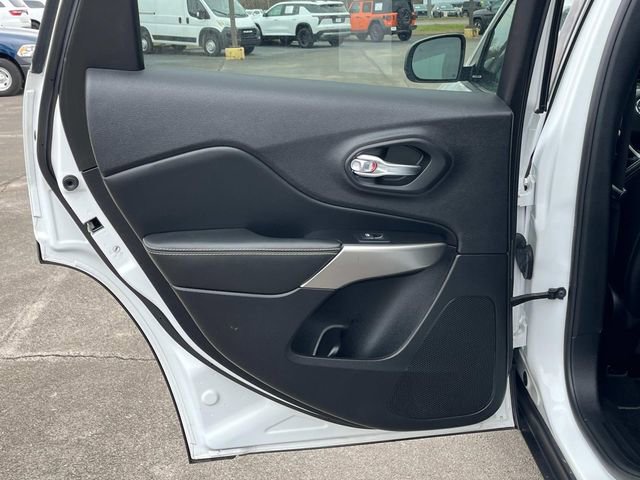 Used 2021 Jeep Cherokee Latitude Lux 80th Anniv w/ Quick Order Package 26U 80TH image 8