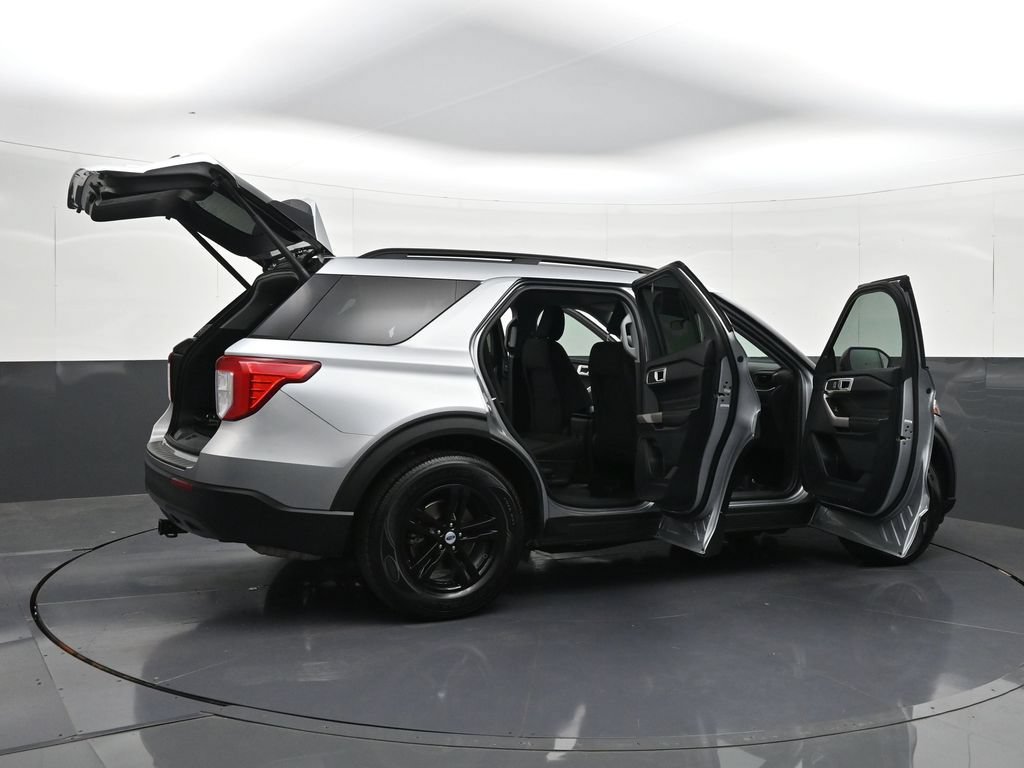 Used 2023 Ford Explorer XLT RWD image 39