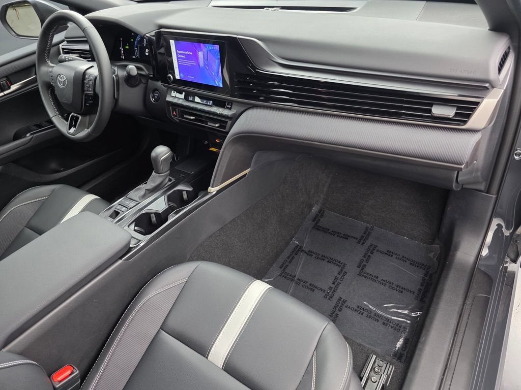 Used 2025 Toyota Camry SE FWD image 29