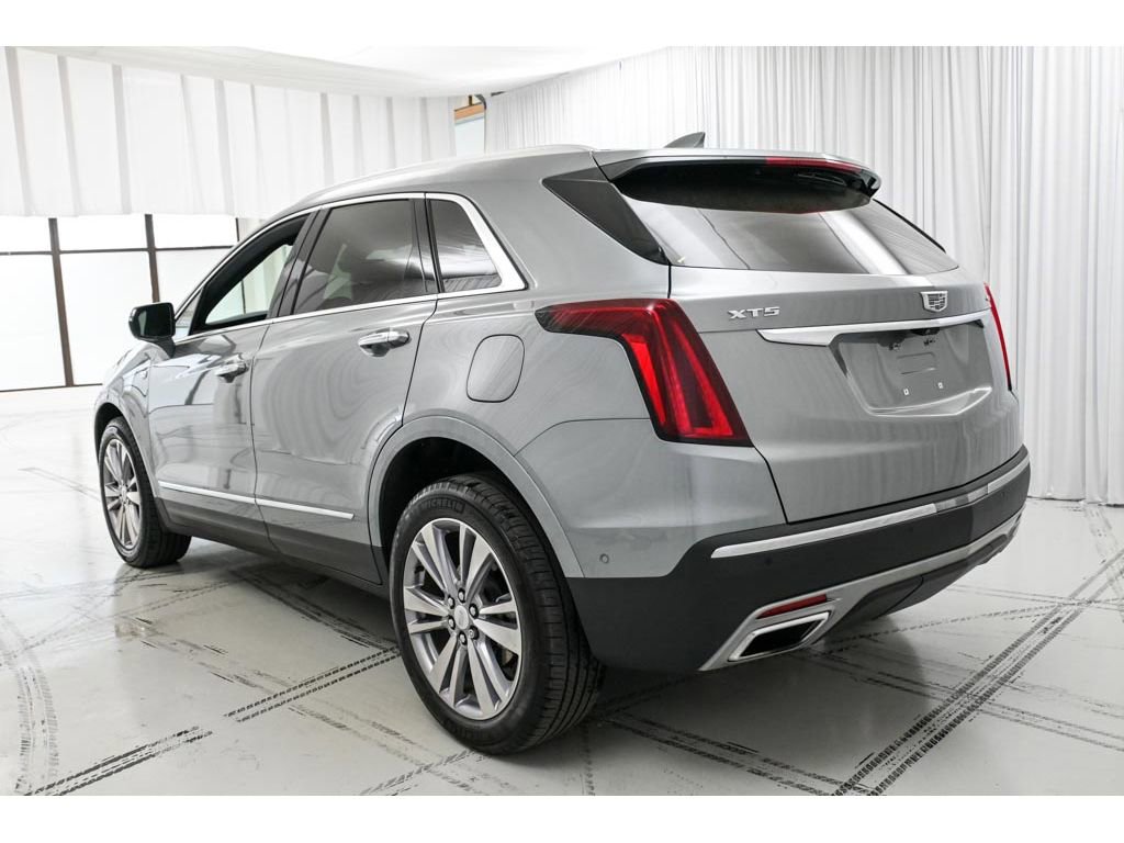 Used 2024 Cadillac XT5 Premium Luxury w/ Technology Package image 5
