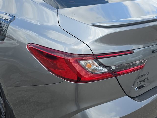 Used 2025 Toyota Camry SE w/ Convenience Package FWD image 33