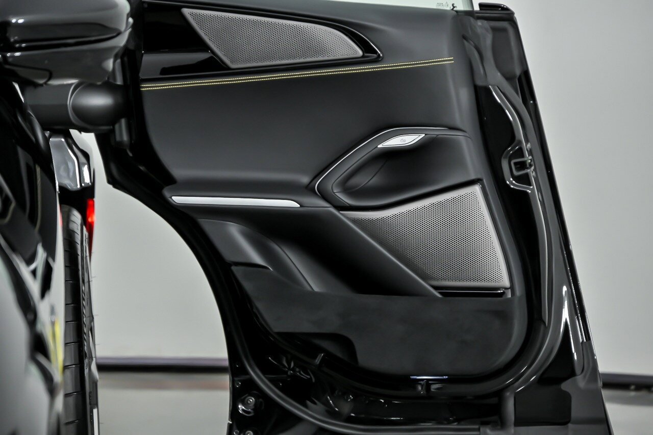 Used 2025 Ferrari Purosangue image 19