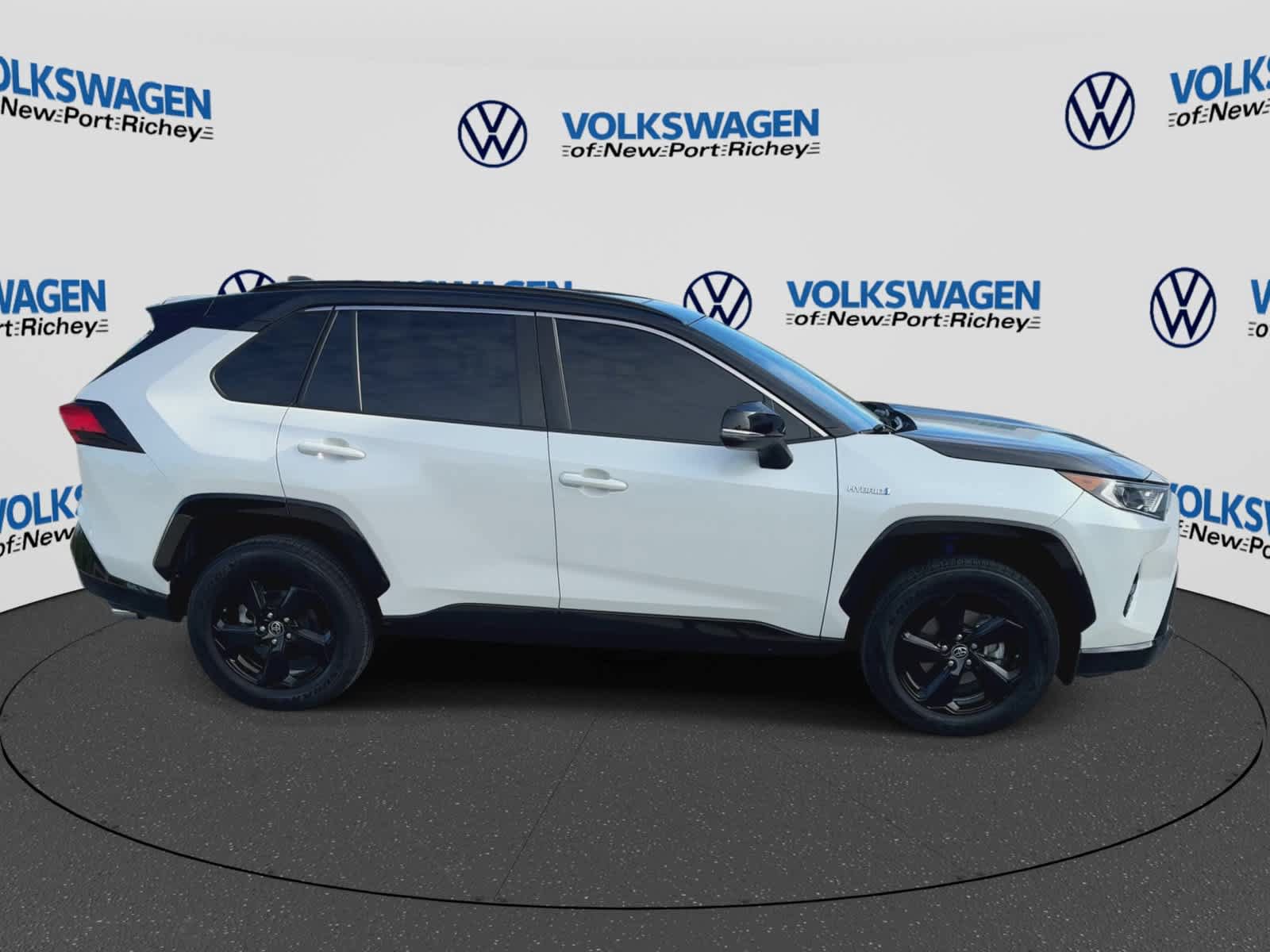 Used 2021 Toyota RAV4 XSE w/ XSE Grade Weather Package AWD/4WD image 3