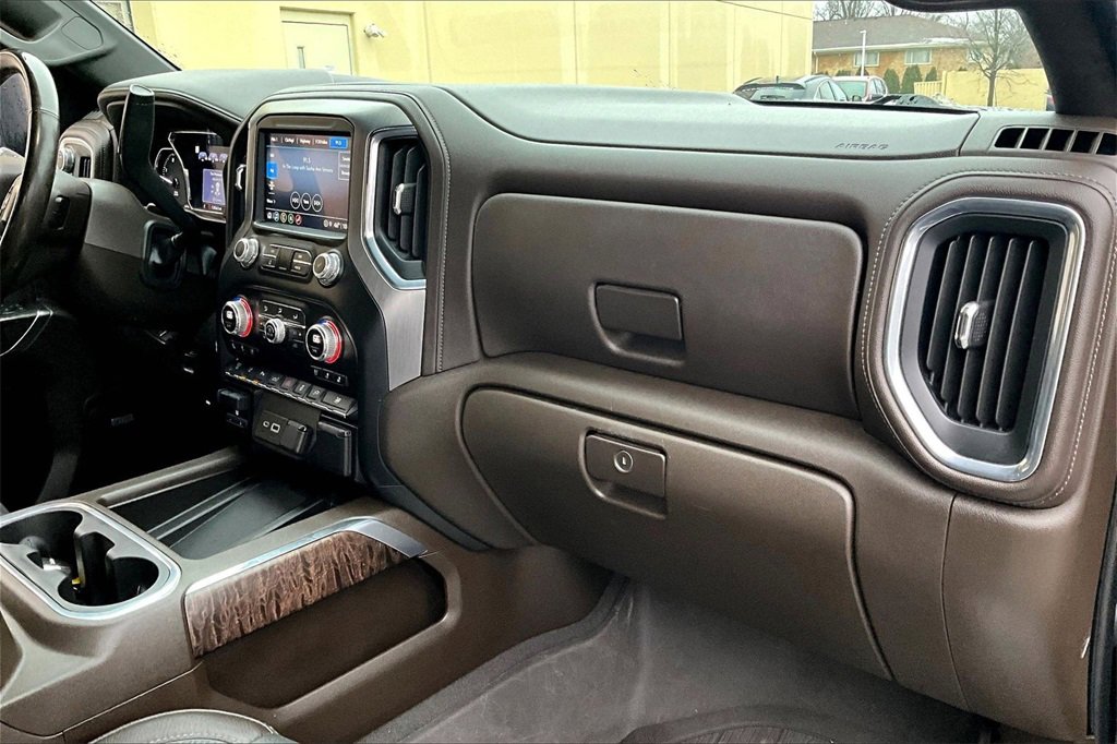 Used 2023 GMC Sierra 3500 Denali w/ Denali Ultimate Package image 25