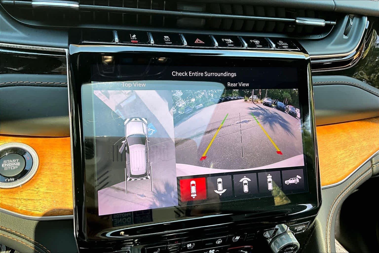 Used 2022 Jeep Grand Cherokee Summit AWD/4WD image 27