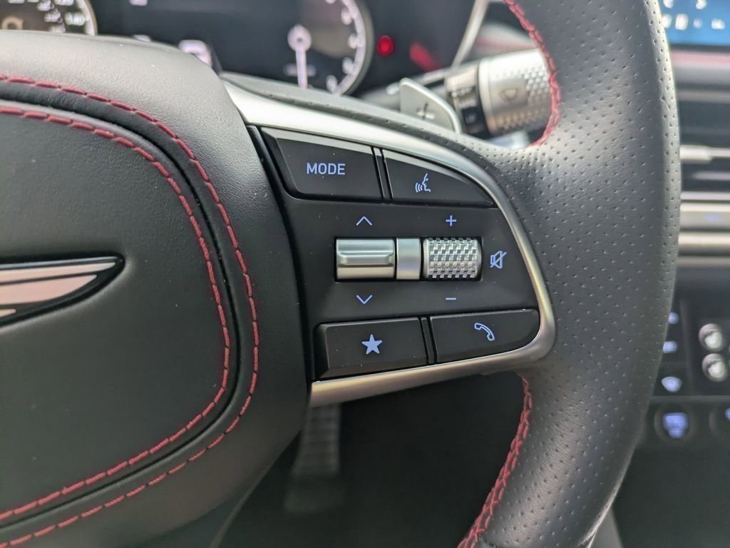 Used 2025 Genesis G70 3.3T Advanced w/ Sport Prestige Package image 13