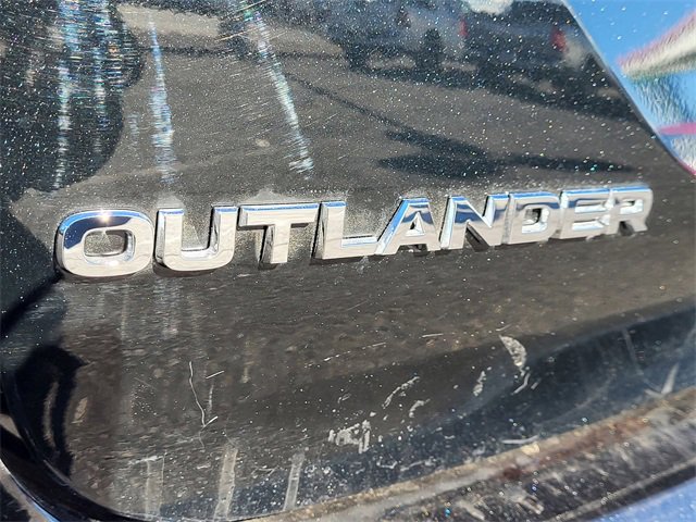 Used 2024 Mitsubishi Outlander SE image 7