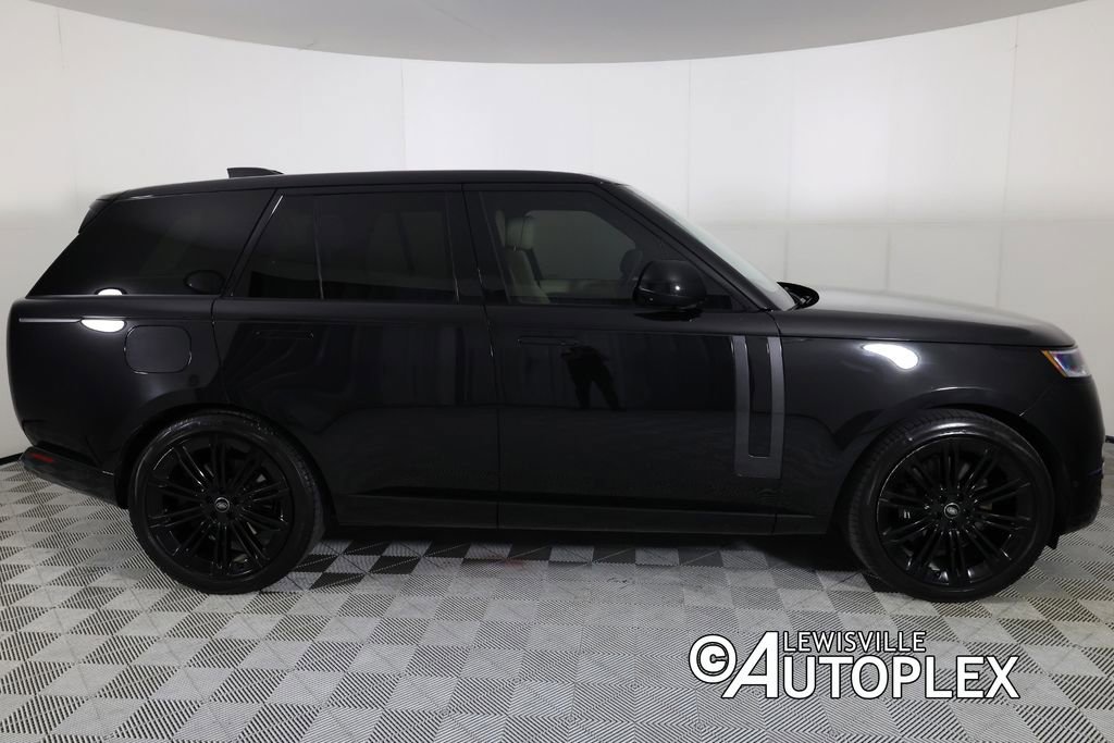Used 2024 Land Rover Range Rover SE image 4
