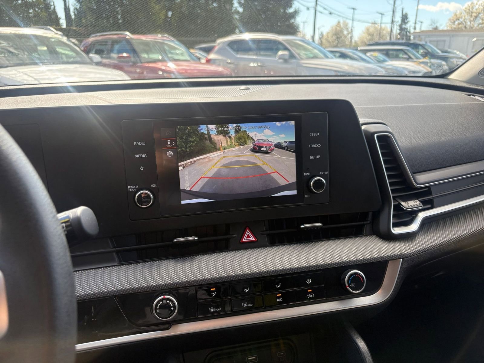 Used 2025 Kia Sportage LX image 22