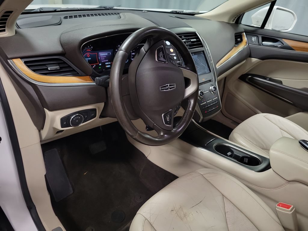 Used 2017 Lincoln MKC Select w/ Select Plus Package AWD/4WD image 16