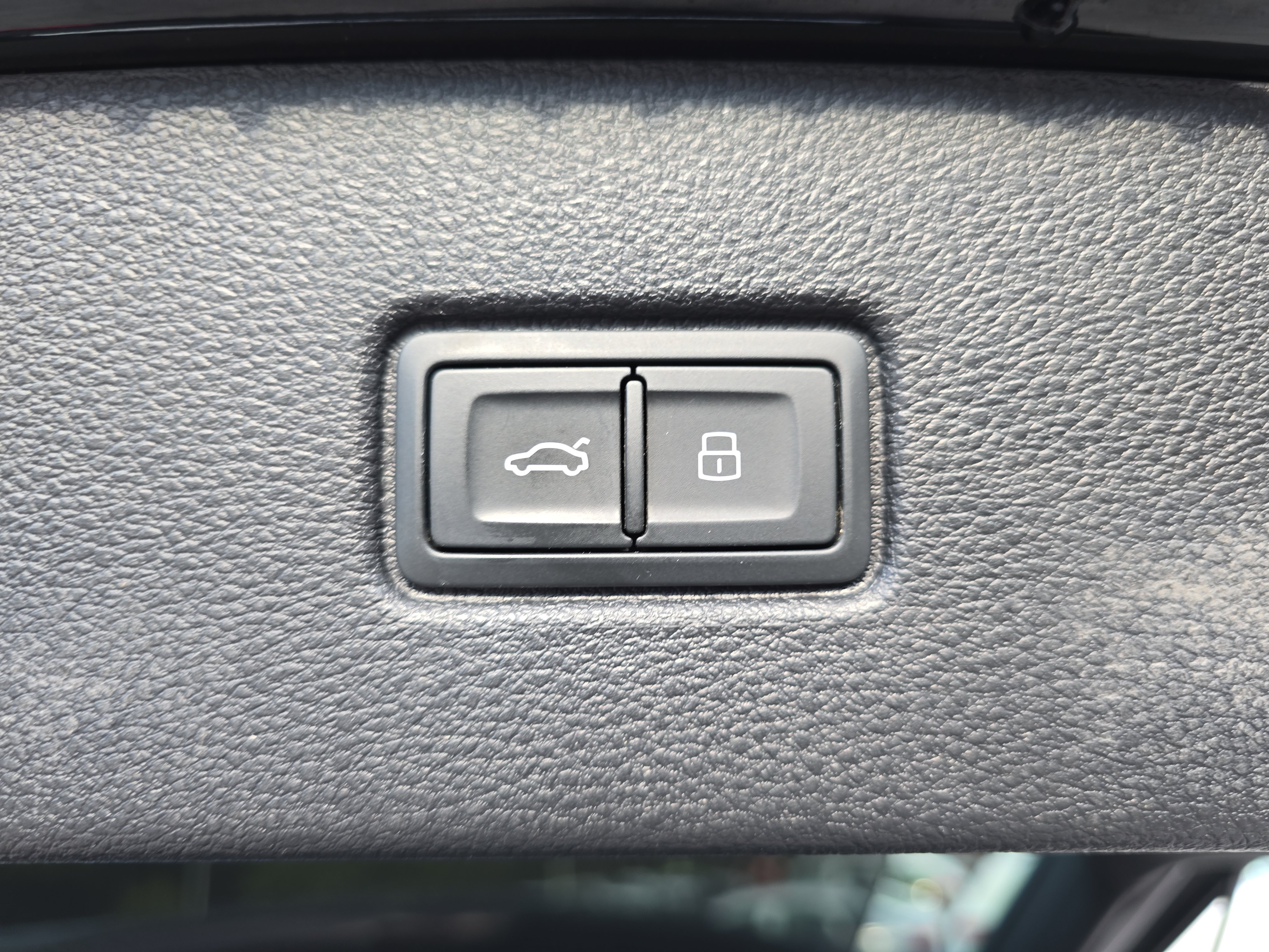 Used 2023 Audi Q7 3.0T Prestige AWD/4WD image 16