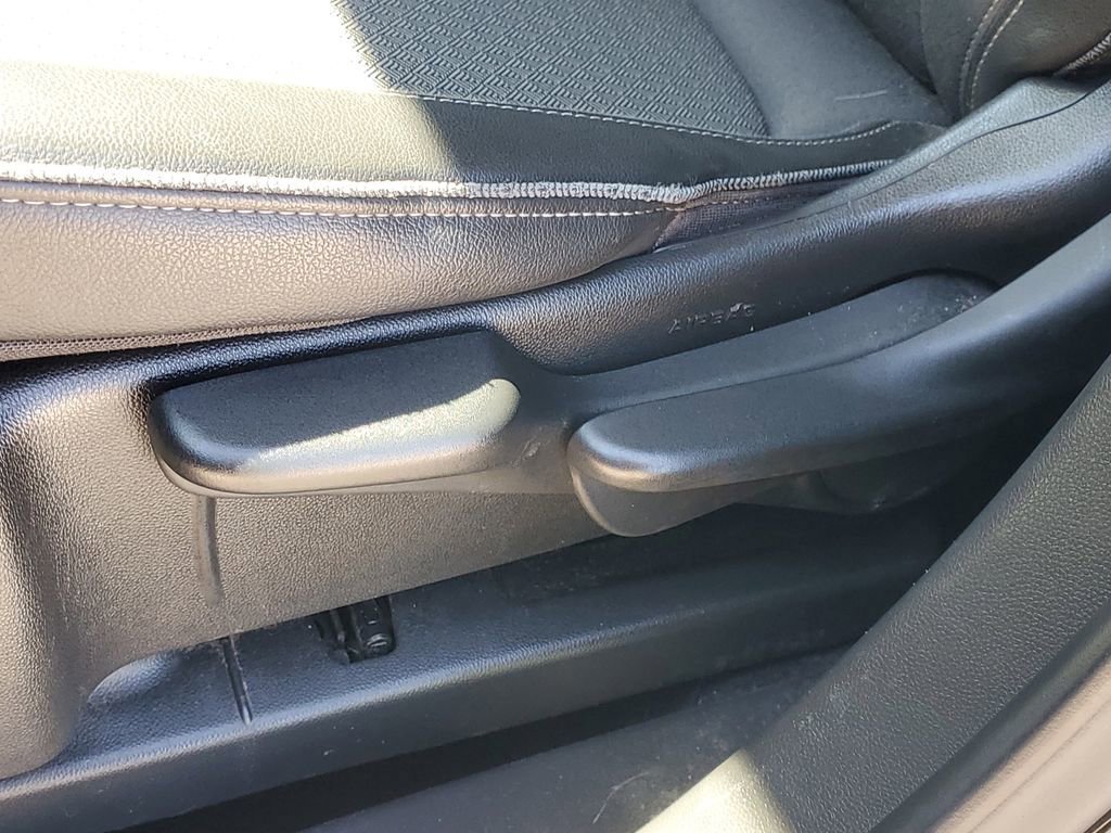 Used 2024 Buick Encore GX Preferred FWD image 19