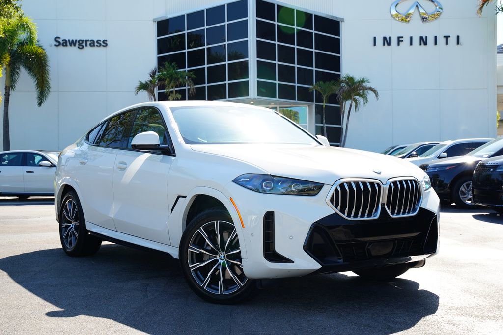 Used 2025 BMW X6 xDrive40i AWD/4WD image 1