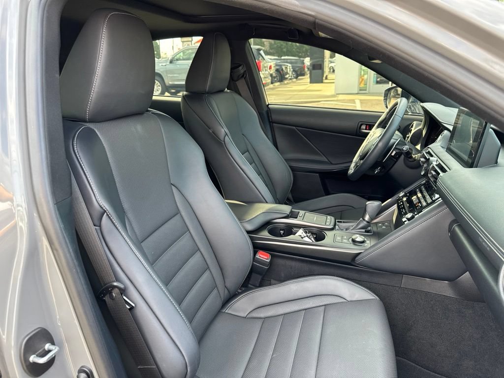 Used 2025 Lexus IS 350 F Sport RWD image 18