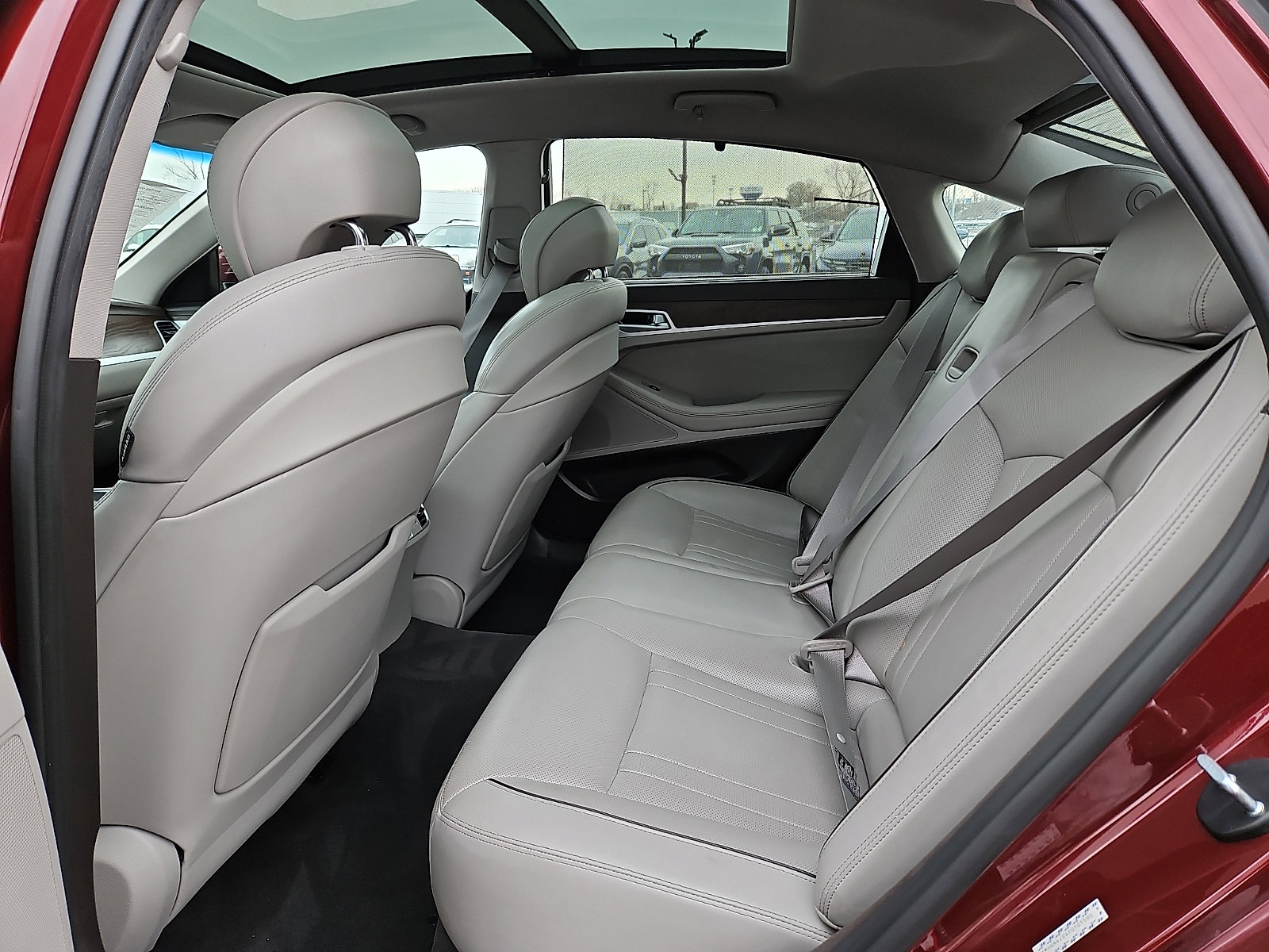 Used 2015 Hyundai Genesis 3.8 w/ Option Group 04 image 10