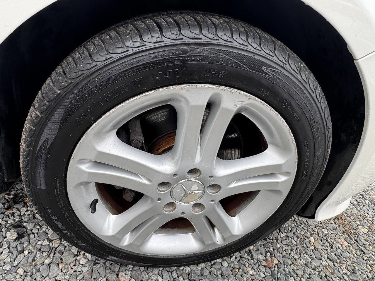 Used 2014 Mercedes-Benz E 350 E 350 Luxury 4MATIC AWD 4dr Se image 29