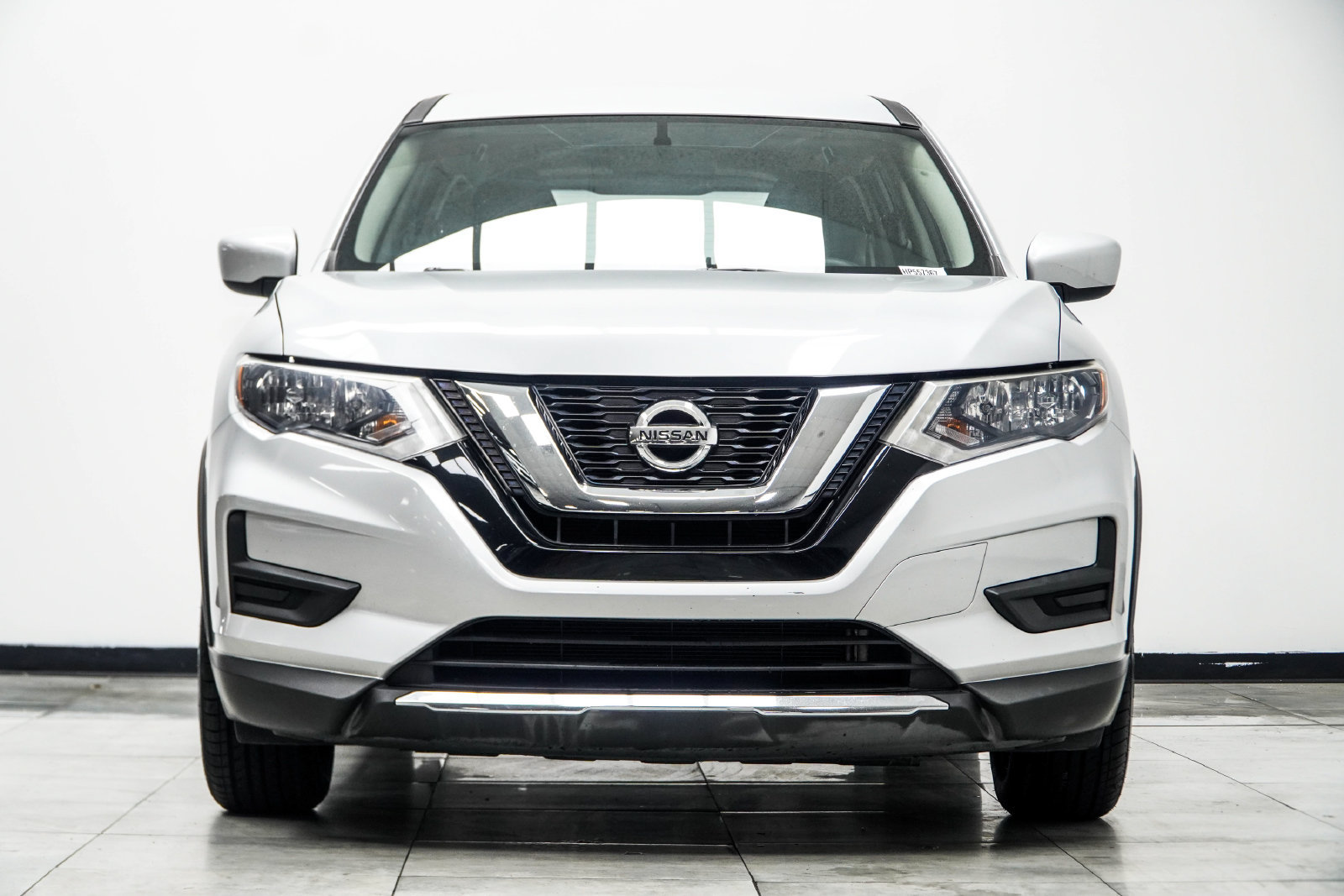 Used 2017 Nissan Rogue S FWD image 9